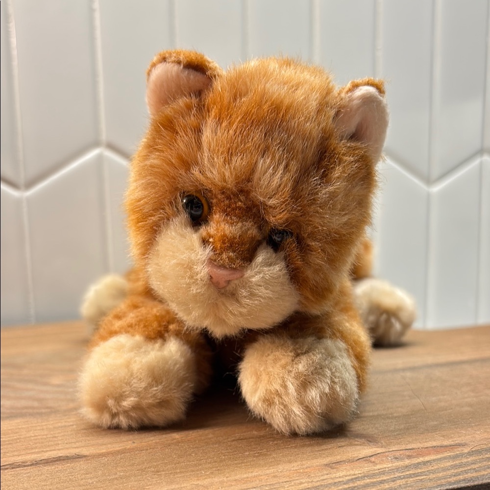 Vintage Russ Berrie “sweet pea” orange tabby cat plush 10”
